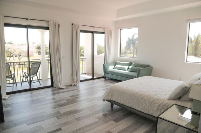 19209 SW 80th Ct, Cutler Bay, FL 33157