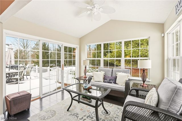 2551 Edgebrook Crossing, Twinsburg, OH 44087