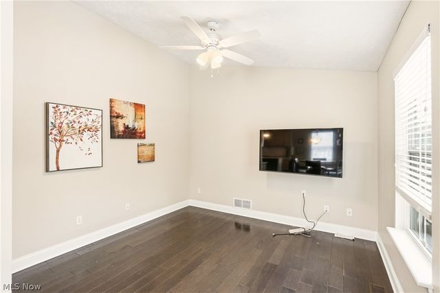 2551 Edgebrook Crossing, Twinsburg, OH 44087