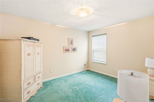 2551 Edgebrook Crossing, Twinsburg, OH 44087