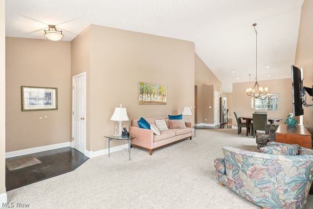 2551 Edgebrook Crossing, Twinsburg, OH 44087