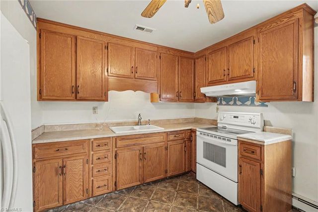 160 Ward Road, Eden, NC 27288