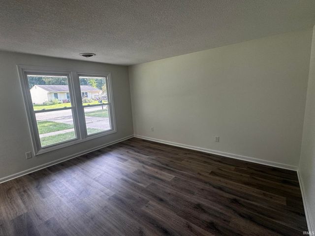 5411 Monarch Drive, Fort Wayne, IN 46815