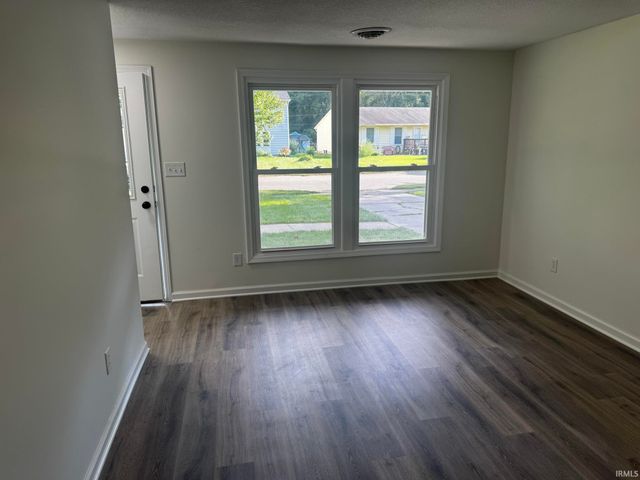 5411 Monarch Drive, Fort Wayne, IN 46815