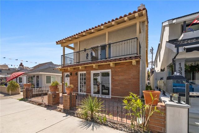 131 Opal Ave, Newport Beach, CA 92662
