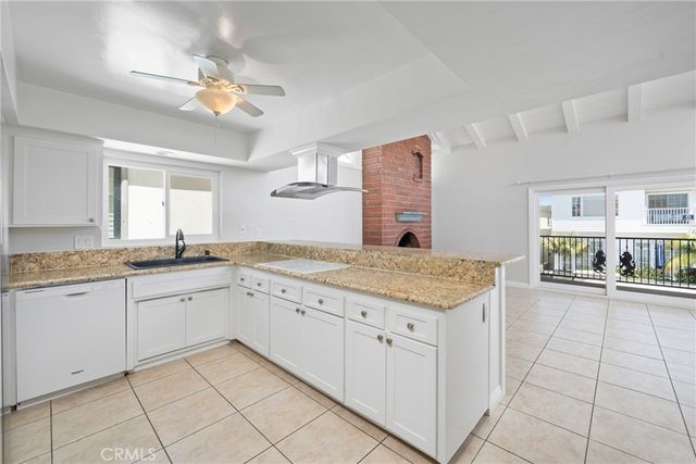131 Opal Ave, Newport Beach, CA 92662