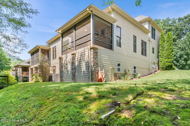 358 Licklog Ridge, Hayesville, NC 28904