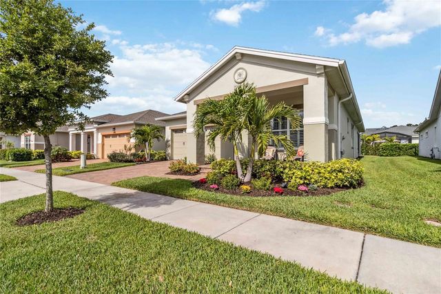 2748 GREENLANDS STREET, St Cloud, FL 34772