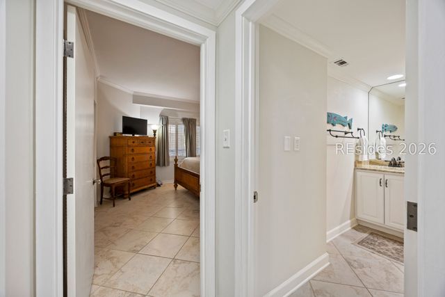 2 Shelter Cove Ln Apt 207, Hilton Head Island, SC 29928