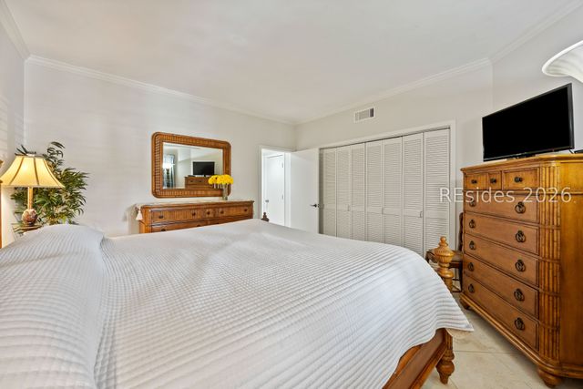 2 Shelter Cove Ln Apt 207, Hilton Head Island, SC 29928