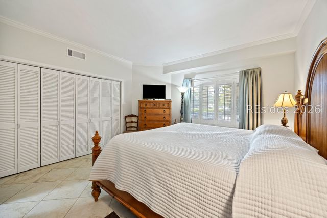 2 Shelter Cove Ln Apt 207, Hilton Head Island, SC 29928