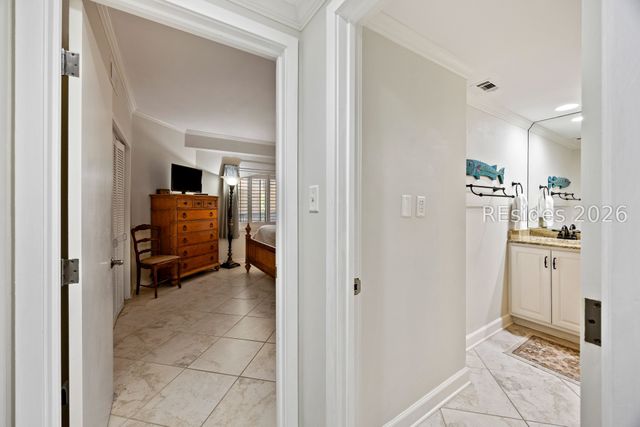 2 Shelter Cove Ln Apt 207, Hilton Head Island, SC 29928
