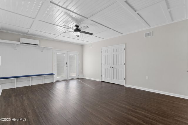 4300 Pennhurst Court, Wilmington, NC 28405