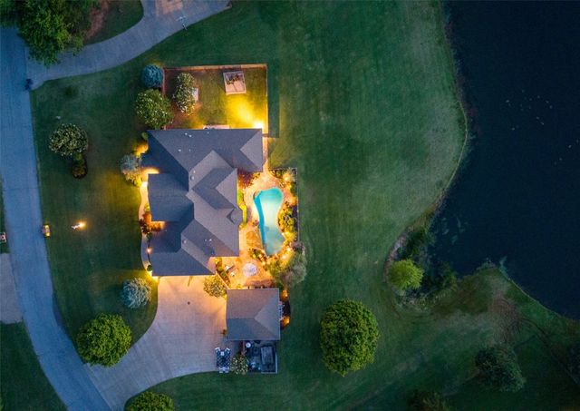 205 W Waterfront Drive, Tuttle, OK 73089