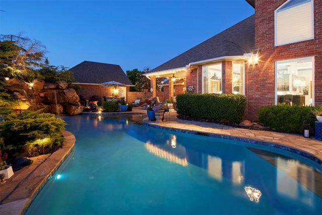 205 W Waterfront Drive, Tuttle, OK 73089