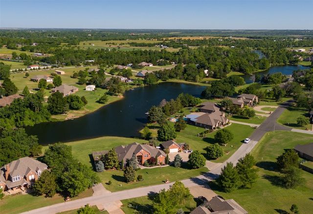 205 W Waterfront Drive, Tuttle, OK 73089