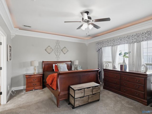 7553 Crestridge Drive, Owens Cross Roads, AL 35763