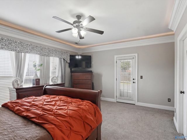 7553 Crestridge Drive, Owens Cross Roads, AL 35763
