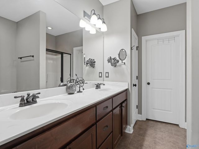 7553 Crestridge Drive, Owens Cross Roads, AL 35763