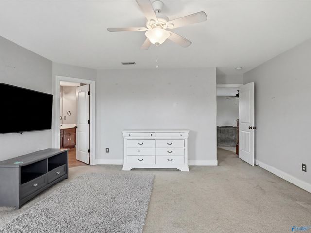 7553 Crestridge Drive, Owens Cross Roads, AL 35763
