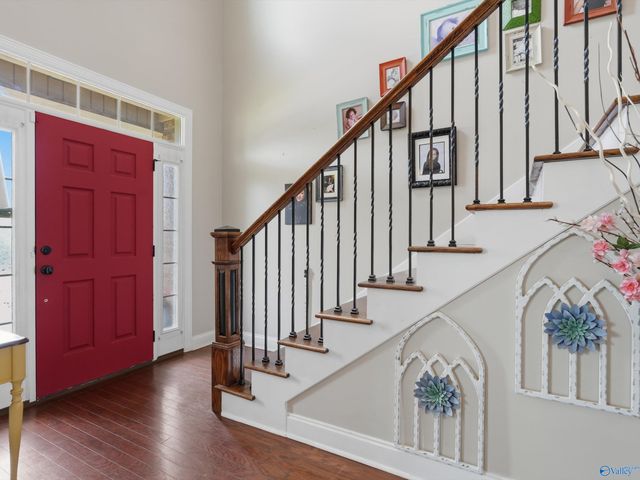 7553 Crestridge Drive, Owens Cross Roads, AL 35763
