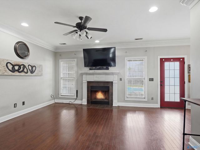 7553 Crestridge Drive, Owens Cross Roads, AL 35763