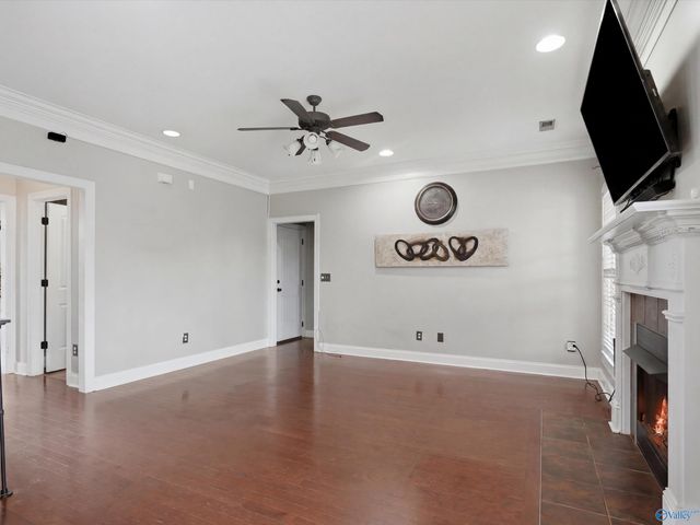 7553 Crestridge Drive, Owens Cross Roads, AL 35763