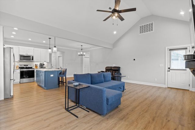 1046 Silverpine Drive, Chattanooga, TN 37421