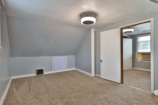 109 W Walnut Street, New Sharon, IA 50207