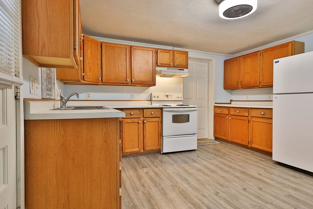 109 W Walnut Street, New Sharon, IA 50207