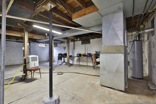 109 W Walnut Street, New Sharon, IA 50207