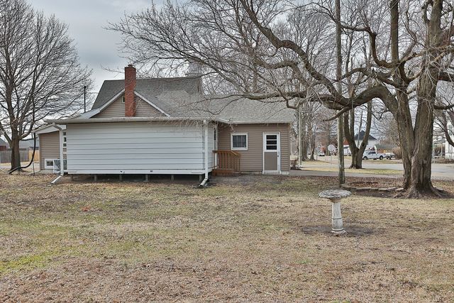 109 W Walnut Street, New Sharon, IA 50207