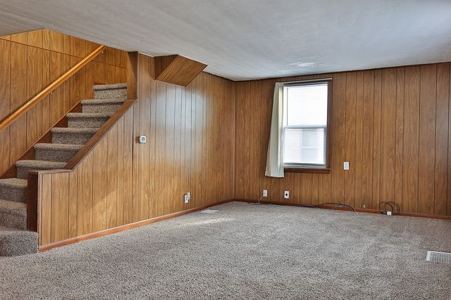 109 W Walnut Street, New Sharon, IA 50207