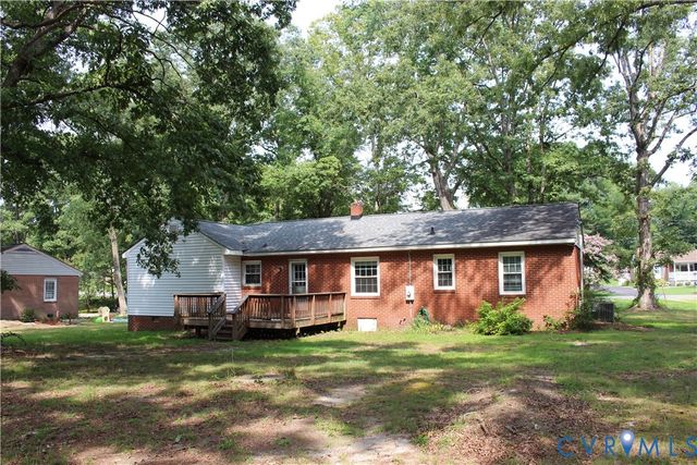 10035 Wycliff Rd, Chesterfield, VA 23236