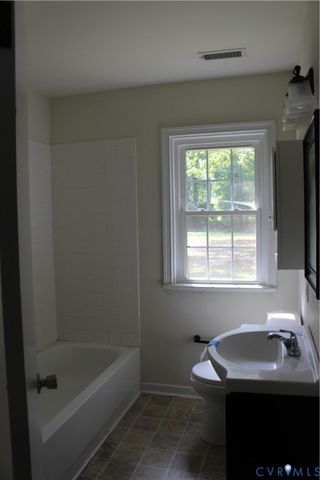 10035 Wycliff Rd, Chesterfield, VA 23236