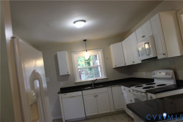 10035 Wycliff Rd, Chesterfield, VA 23236
