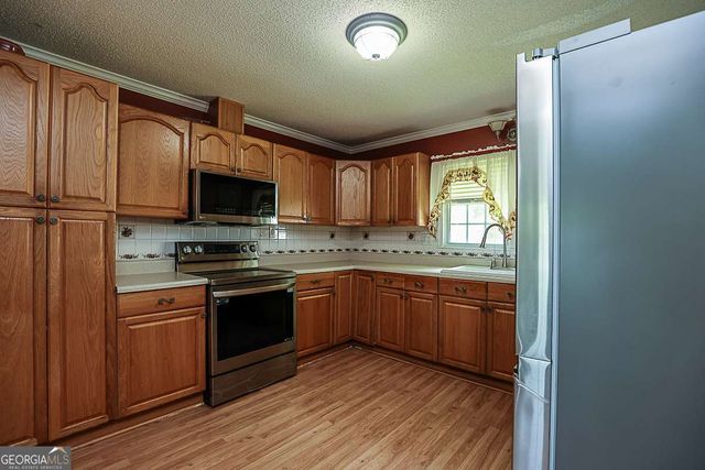 7 Oak Street, Bloomingdale, GA 31302