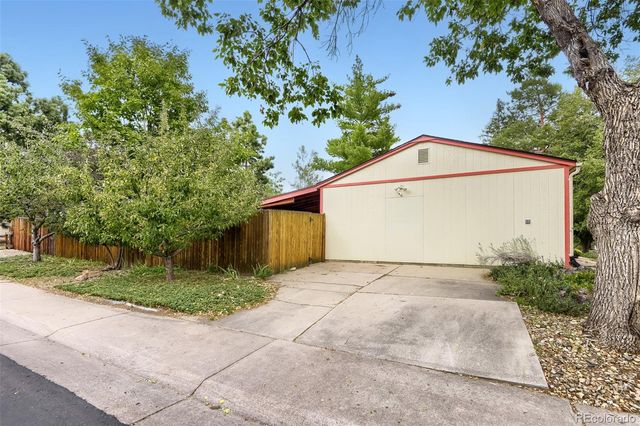 4851 S Quintero Circle, Aurora, CO 80015