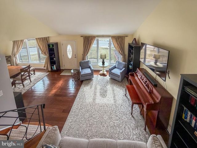 513 BARBARA DRIVE, Norristown, PA 19403