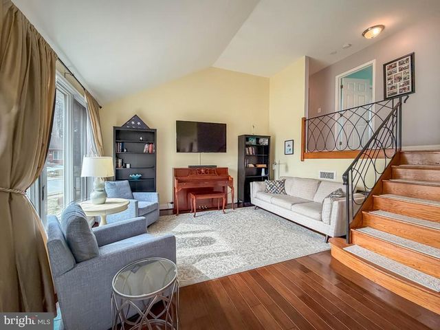 513 BARBARA DRIVE, Norristown, PA 19403