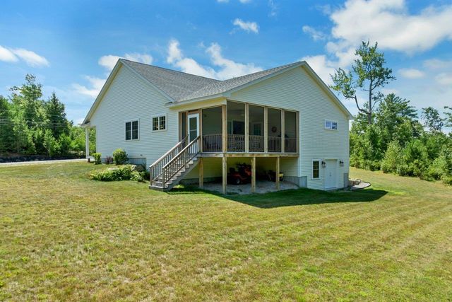 14 Village Corner Road, Wolfeboro, NH 03894
