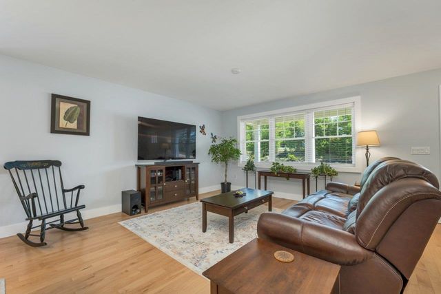 14 Village Corner Road, Wolfeboro, NH 03894