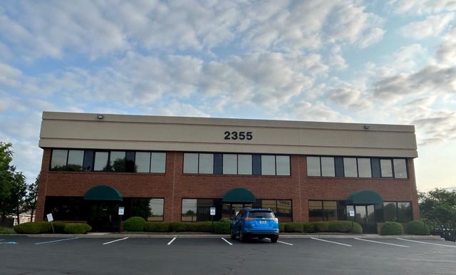 2355 Huguenard Drive, Lexington, KY 40503