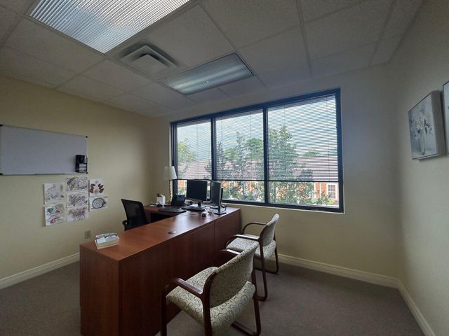 2355 Huguenard Drive, Lexington, KY 40503