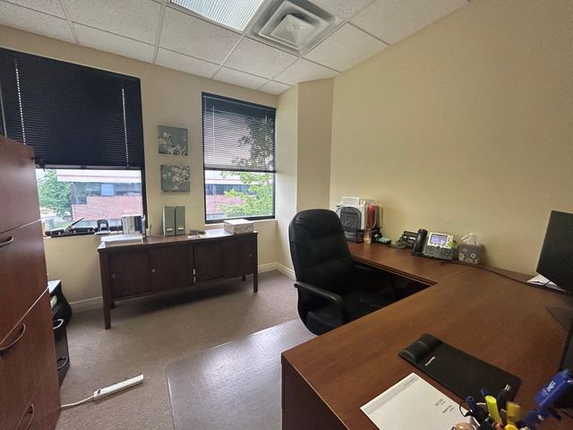 2355 Huguenard Drive, Lexington, KY 40503