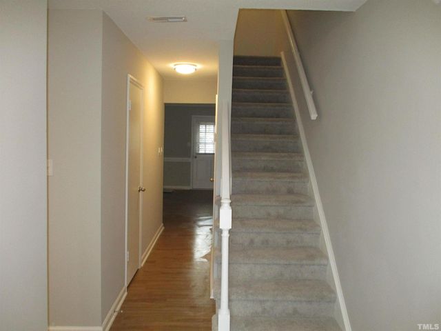 6435 New Market Way, Raleigh, NC 27615