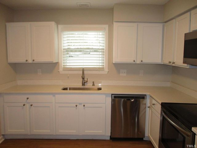 6435 New Market Way, Raleigh, NC 27615