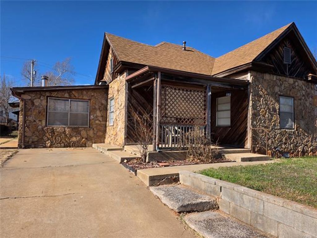 1102 N Park Avenue, Shawnee, OK 74801