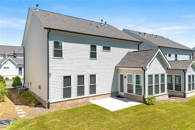 1305 Simonds Way, Duluth, GA 30097