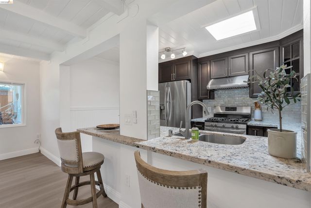 4352 Gem Ave, Castro Valley, CA 94546